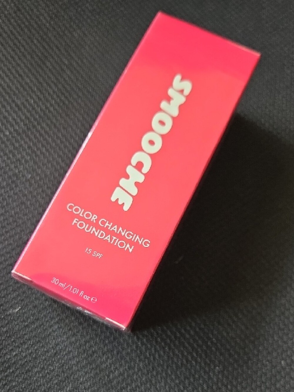 Smooch Color Changing Foundation - Picture 2 of 7